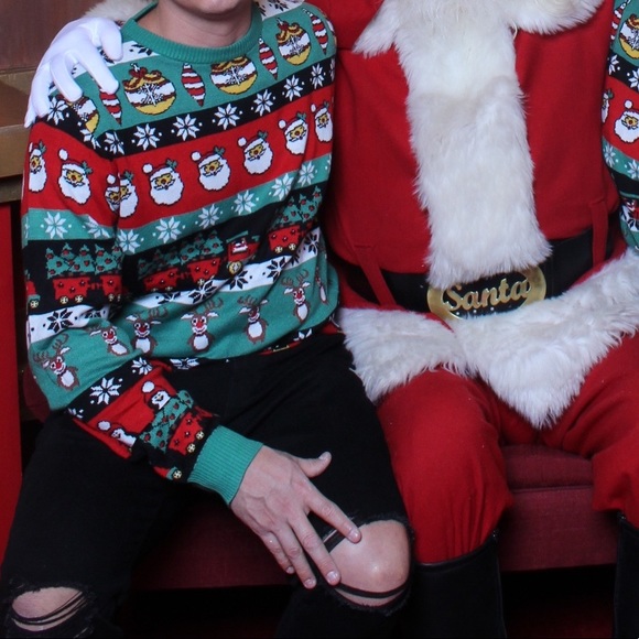 Christmas sweater - Picture 5 of 6